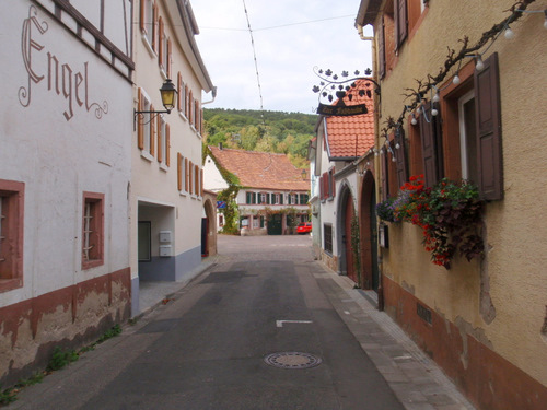 Hambach Stra&szlig;e.